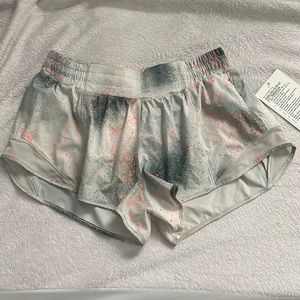 Lululemon Hotty LR Short